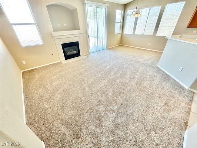 Building Photo - 206 Crown Imperial St