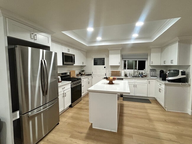 Cocina - 1728 Santa Ana Ave