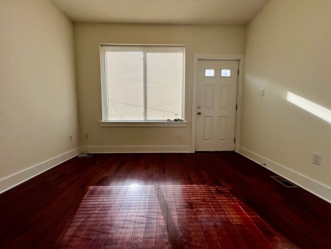 Foto del edificio - 1706 Arlington St