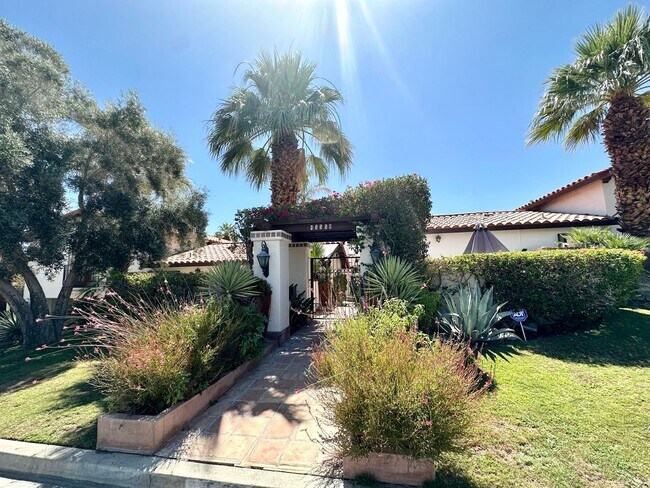 Building Photo - 45550 Ocotillo Dr