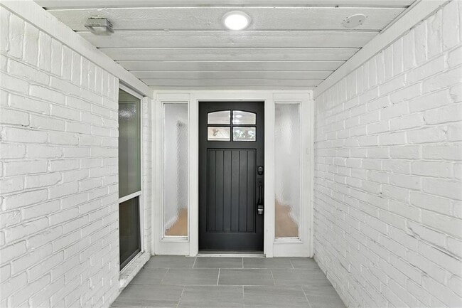 Building Photo - 4814 Warm Springs Rd
