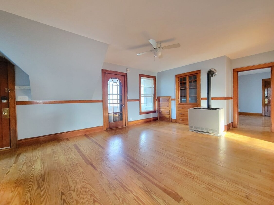 Foto principal - 402 Hevey St