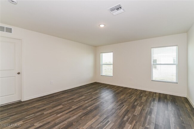 Building Photo - 3817 NW 41st St
