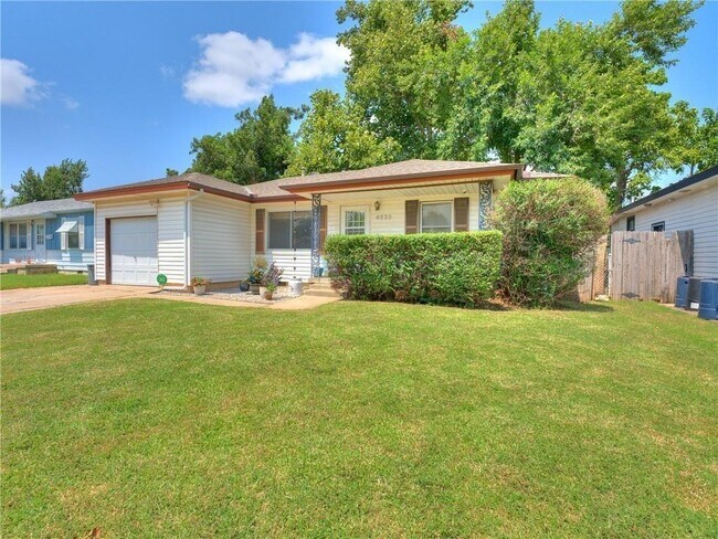 Building Photo - 4525 NW 43rd St