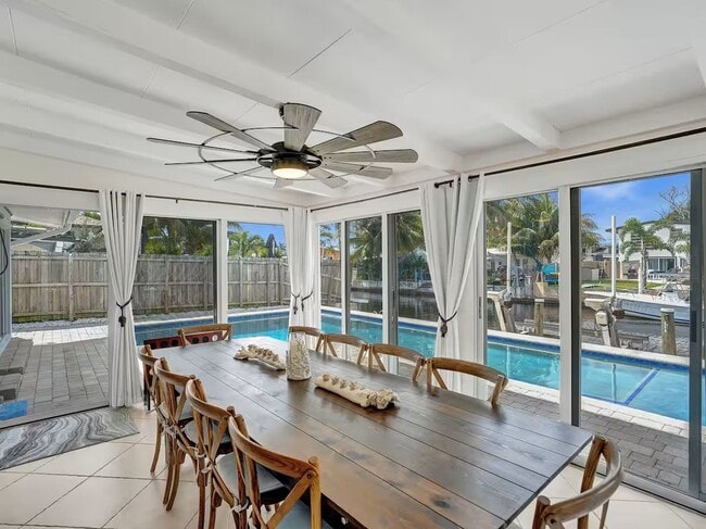 Building Photo - 16061 SW 45th Terrace