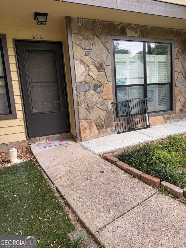 Foto del edificio - 3652 Cobble Mill Ln