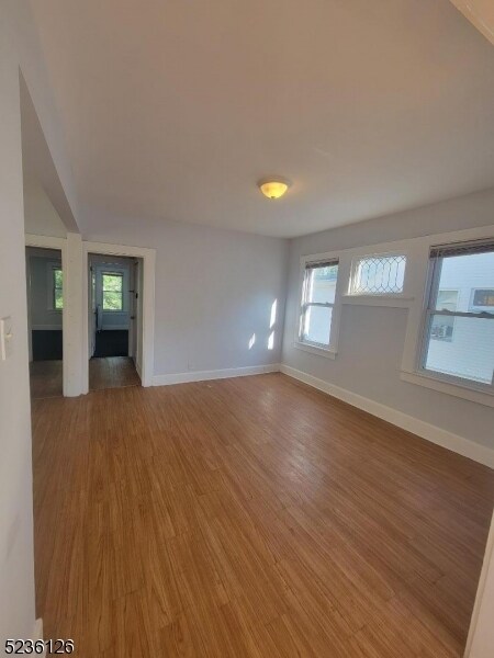 Building Photo - 8 Sunnyside Terrace