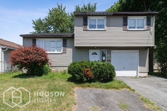 Primary Photo - 125 Exeter Ave