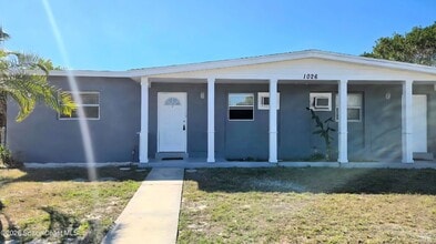 Building Photo - 1026 Bacon Cir NE