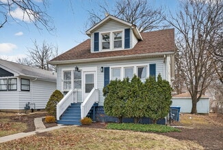 Building Photo - 741 S Jackson St