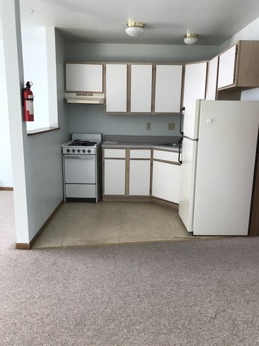 Foto del edificio - 305 S 1st St