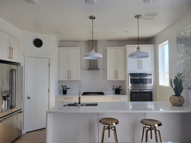 Building Photo - 288 E 510 N