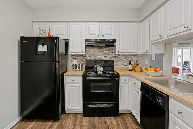 optimized_kitchen_web_v2 - Advenir at Walden Lake