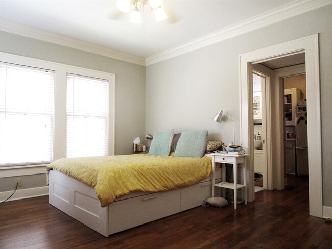 Foto del edificio - 1223 W Gray St