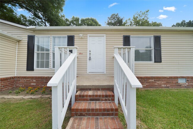 Foto del edificio - 16333 Lone Corral Ct