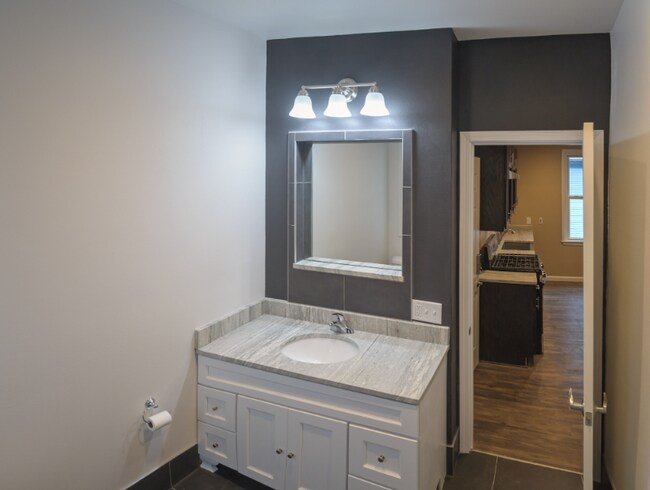 Foto del edificio - 1834 N Arlington Pl