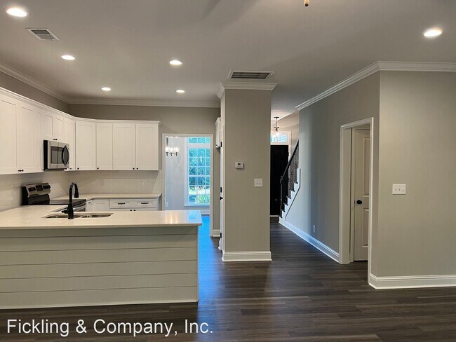 Foto del edificio - 3 br, 2.5 bath House - 235 high Ridge Ct