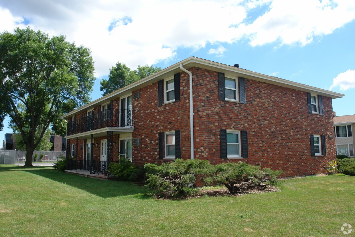 Building Photo - 832 William Charles Ct