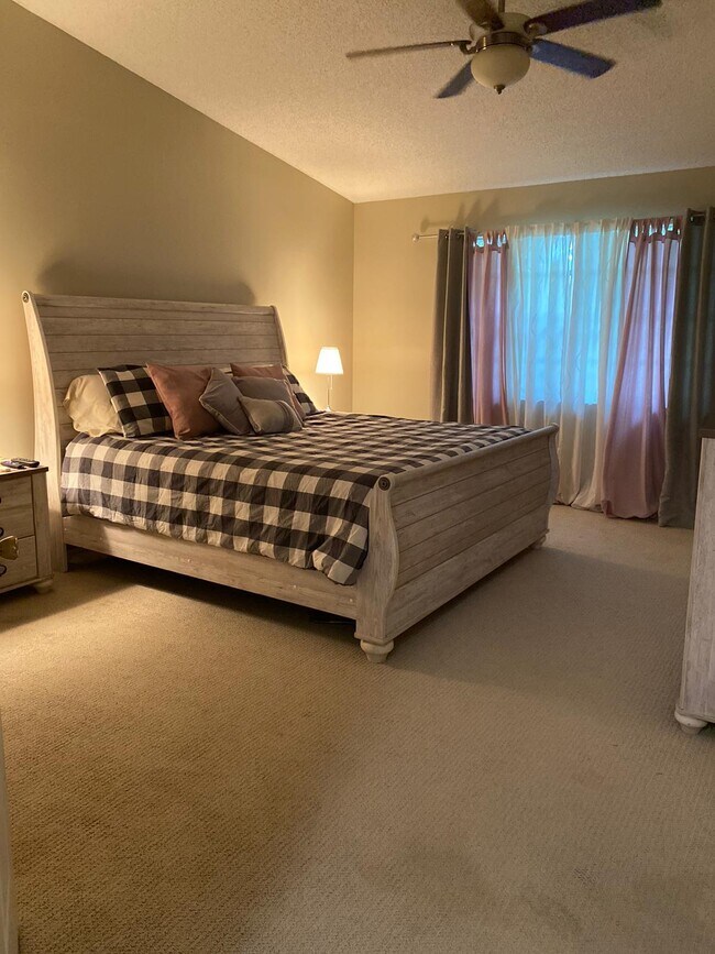 Foto del edificio - 9162 Vineyard Lake Dr