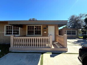 Building Photo - 14407 NE 5th Ave