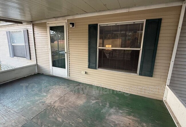 Building Photo - 787 Gillen St