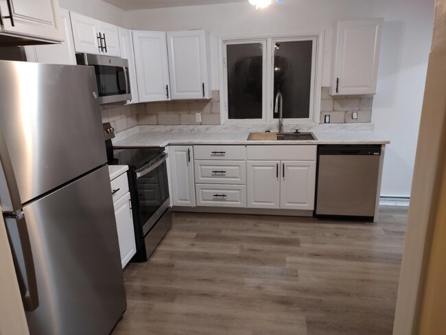 Foto del edificio - 4206 3rd Ave N