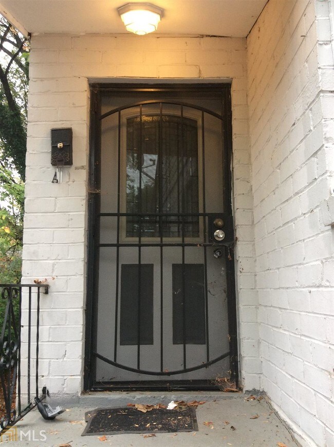 Foto del edificio - 324 Brooks Ave SW