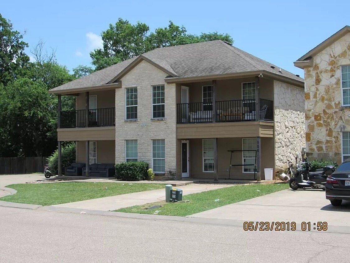 Foto principal - 5/5 Duplex Near Baylor Campus!