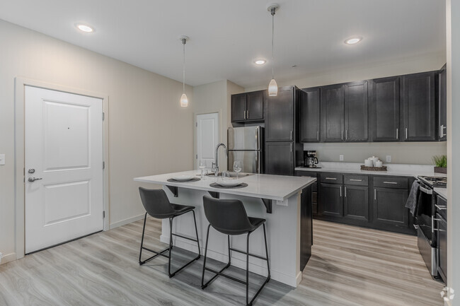 2BR, 2BA - 1034 - Kitchen - Fox Ridge Apartments