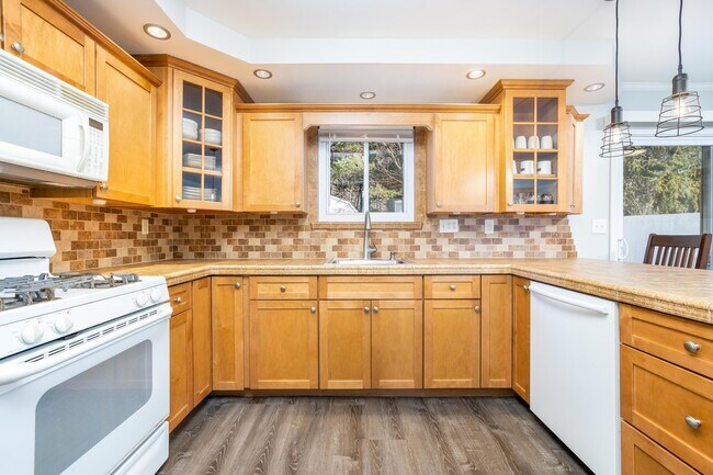 Foto del edificio - 15 Lake Dr