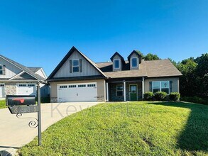 Building Photo - 6335 Altacrest Ln