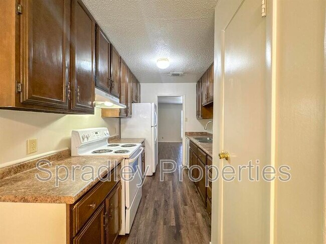 Foto del edificio - 505A Phoenix Dr