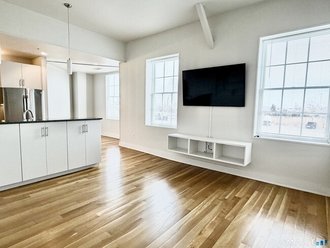 Photo - 60 Willow St Apartment