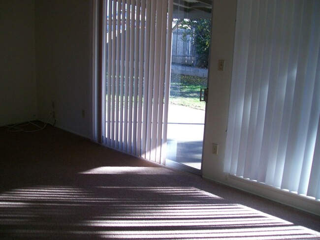 Foto del edificio - 3 br, 2 bath House - 1751 Hermes St.