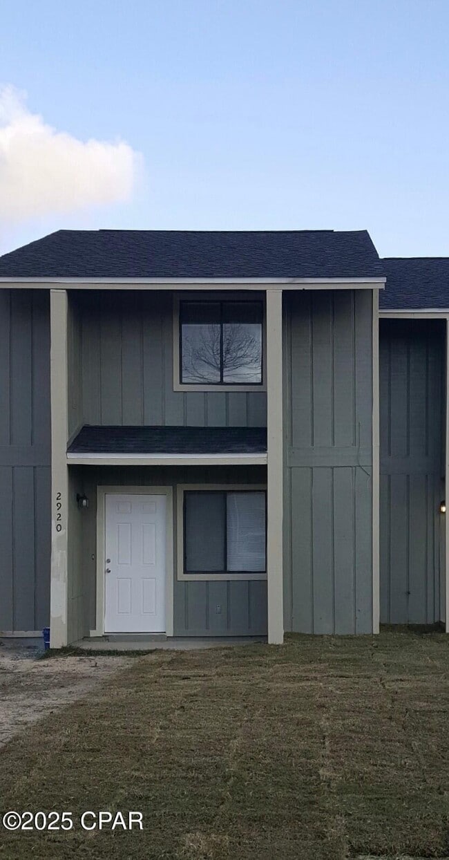 Building Photo - 2916 Ormond Ave
