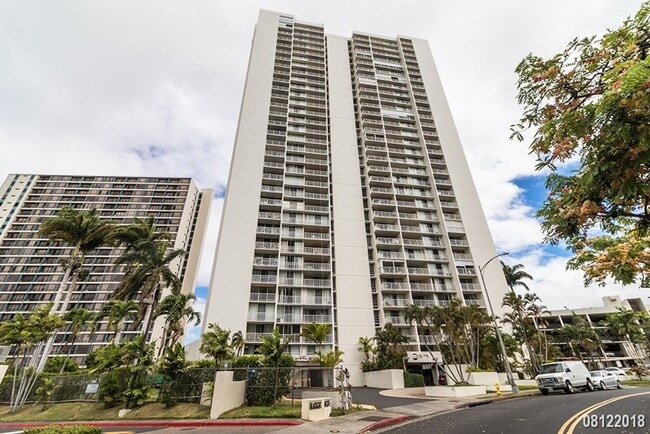 Foto del edificio - RARELY AVAILABLE PEARL TWO CONDO IN AIEA 1...