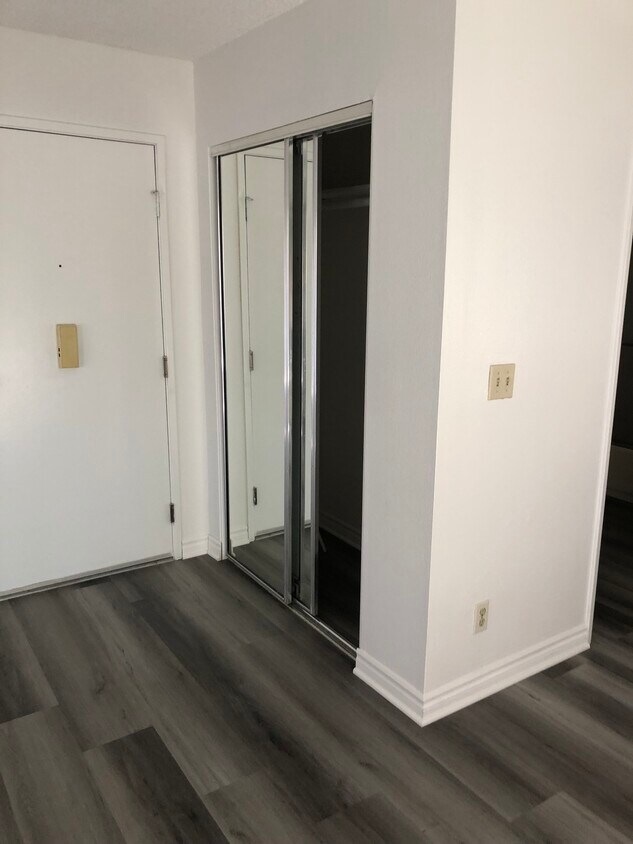 1632 Formosa N Ave Unit 102, Los Angeles, CA 90046 Apartments in Los