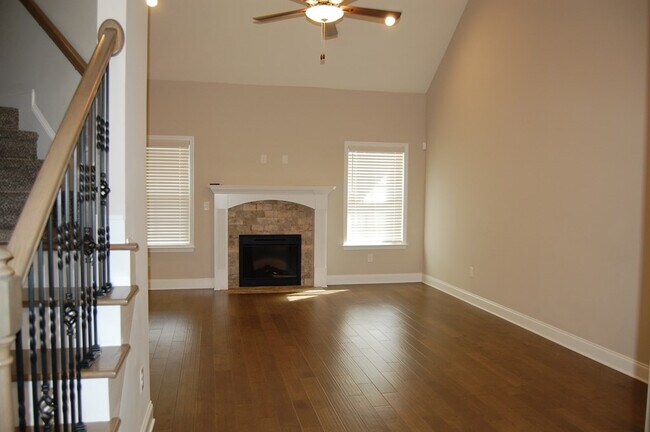 Foto del edificio - 625 Boone Ct