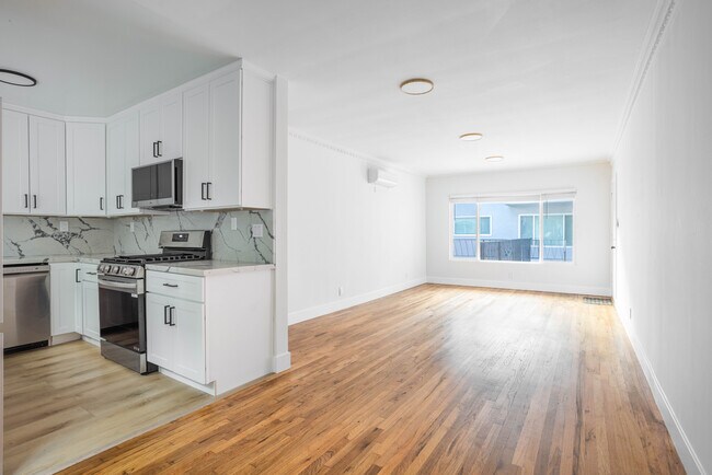 Foto del edificio - 1211 Detroit N St