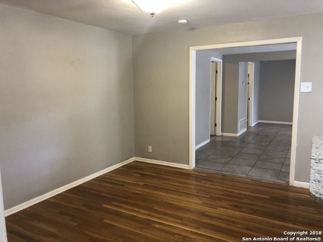 Building Photo - 414 SENOVA DR