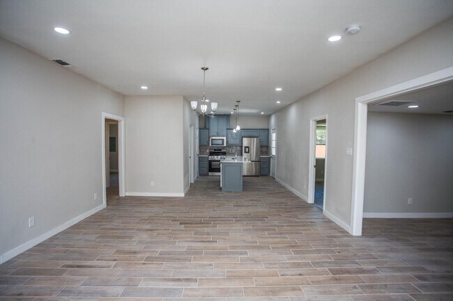 Building Photo - 2509 Louisville Ave
