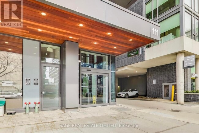 Photo du bâtiment - 111 Bathurst St