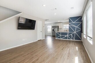 Building Photo - 22014 Birchwood River Trl