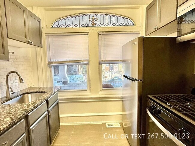 Photo - 236 Buckingham Pl Apartment