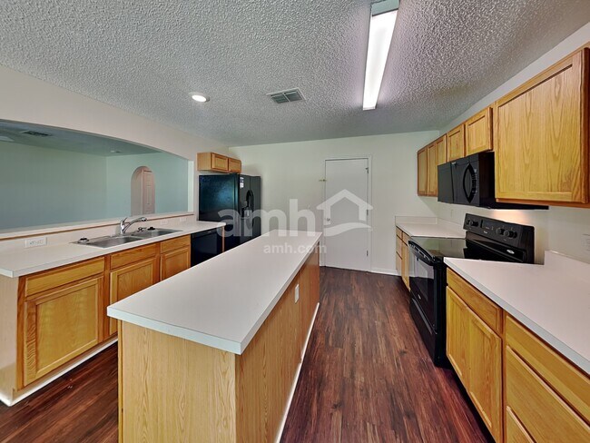 Foto del edificio - 3428 Alec Dr