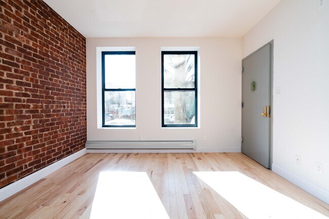 Building Photo - 479 E New York Ave