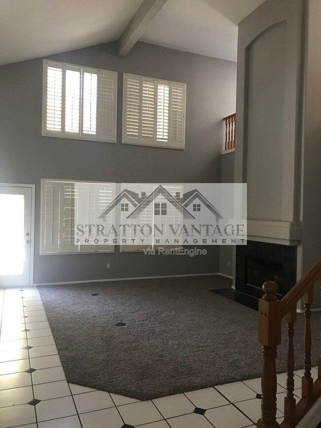 Foto del edificio - 4740 E Desert Ln