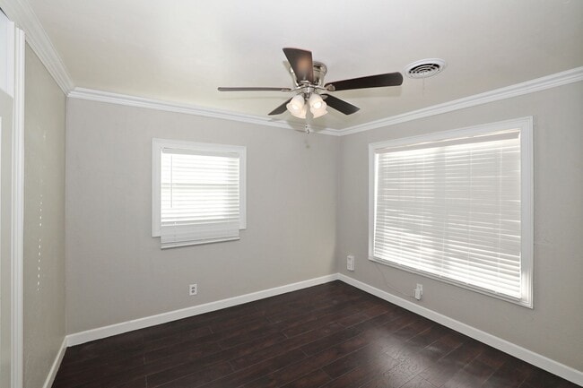 Building Photo - $1,295 Monthly Lease Payment!