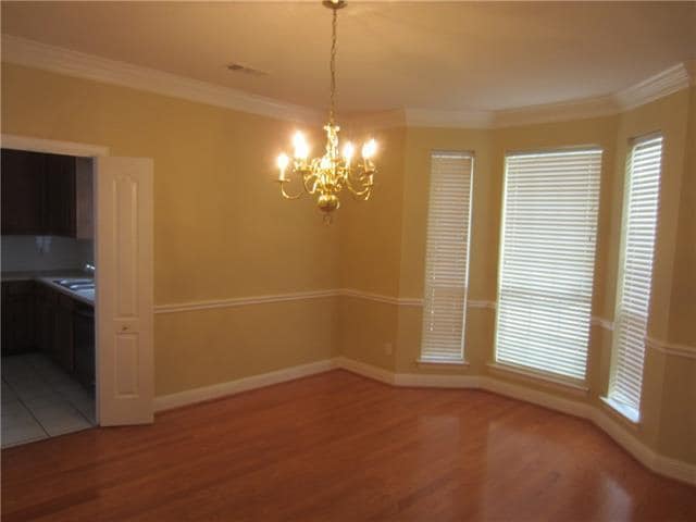 Building Photo - 1800 Chester Dr