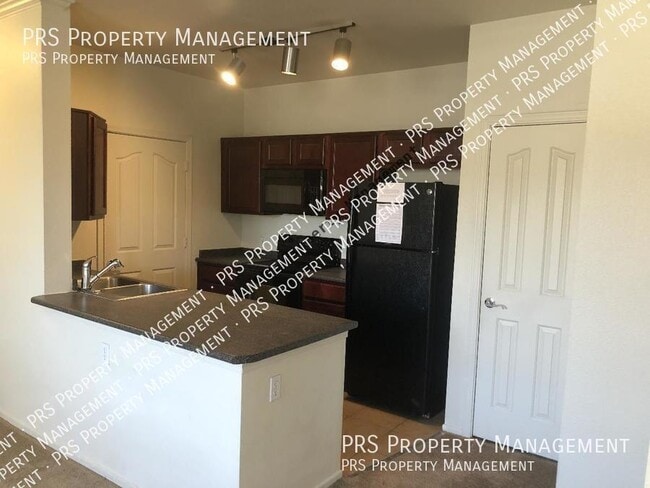 Building Photo - 16013 S Desert Foothills Pkwy